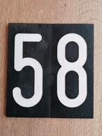 Huisnummer 5 en 8 in kunststof - 2 delen, Huis en Inrichting, Verzenden, Gebruikt