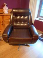 Paire de fauteuils en skai, Enlèvement