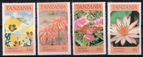Postzegels uit Tanzania - K 4546 - bloemen, Postzegels en Munten, Postzegels | Afrika, Postfris, Tanzania, Verzenden
