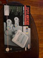 Super Nintendo in een doos, Met 2 controllers, Zo goed als nieuw, Met games