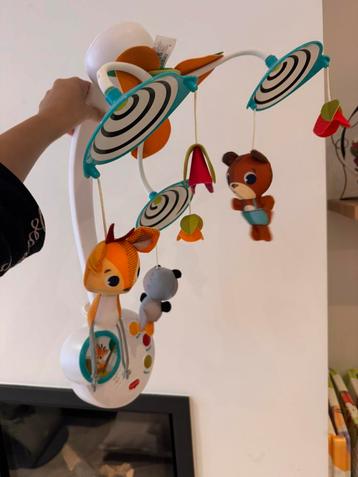 Luxe Baby mobiel tiny love beschikbaar voor biedingen