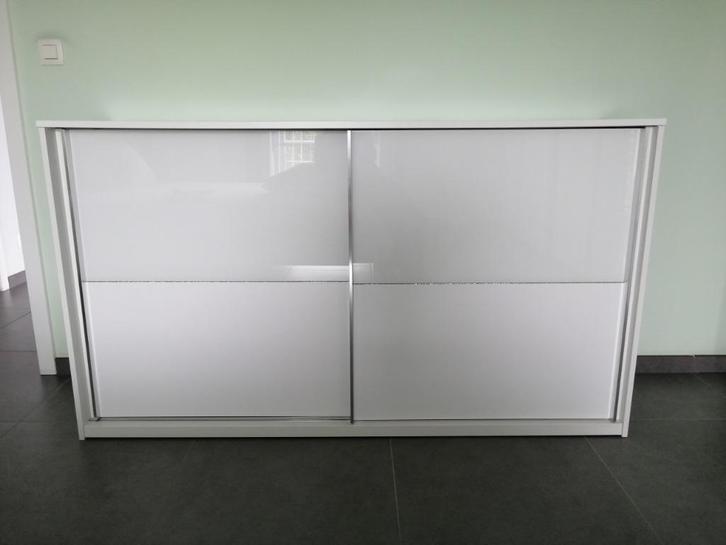Wit gelakte meubels, Huis en Inrichting, Kasten | Dressoirs, Zo goed als nieuw, 150 tot 200 cm, 25 tot 50 cm, Met deur(en), Met plank(en)