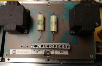 RCF  FCS 31 & FCS 30  Cross overs 2 voies (1 Pièce de chaque beschikbaar voor biedingen