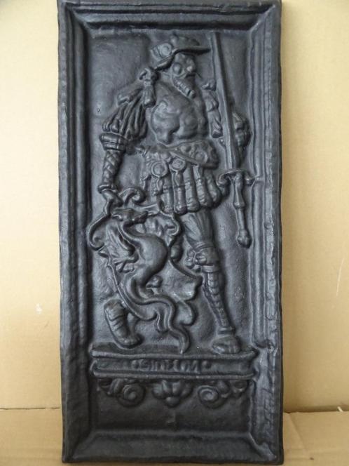 18e eeuw antieke haardplaat Sint Joris en de draak 25x52cm, Antiek en Kunst, Antiek | Religieuze voorwerpen, Ophalen of Verzenden