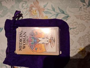 Medicine woman tarot en andere.  beschikbaar voor biedingen