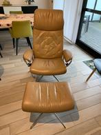 Twee Stressless Relax zetels met voetbank, Minder dan 150 cm, Minder dan 75 cm, Gebruikt, Metaal