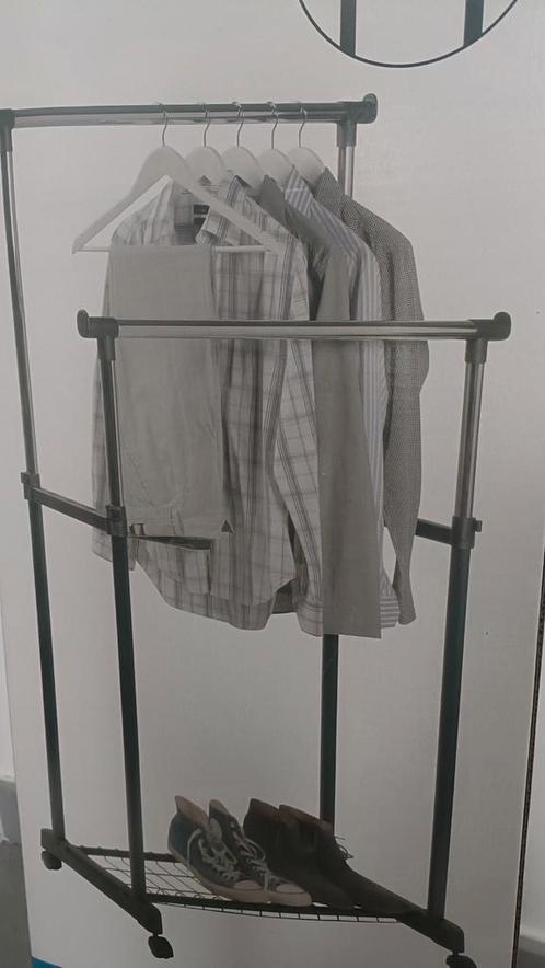 NIEUW -Dubbel kledingrek met schoenrek, Kleding | Dames, Kledingrekken, Nieuw, Ophalen