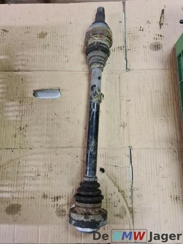 Aandrijfas BMW 5 serie 6 serie E60 E61 E63 E64 33207521131 beschikbaar voor biedingen