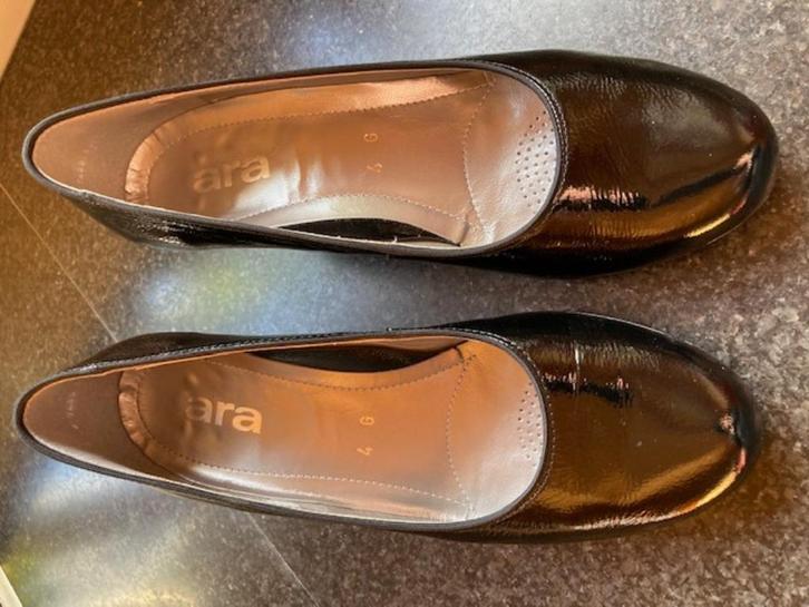 Escarpins confortables en cuir verni noir ARA mt. 38, Vêtements | Femmes, Chaussures, Comme neuf, Escarpins, Noir, Enlèvement ou Envoi