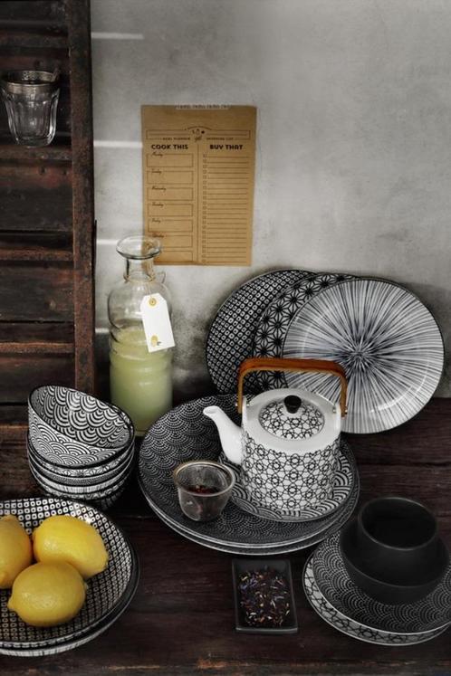 Tokyo Design Studio Nippon black Servies  ., Huis en Inrichting, Keuken | Servies, Nieuw, Compleet servies, Overige stijlen, Porselein