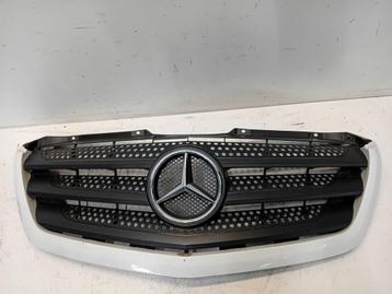 GRILLE Mercedes-Benz Sprinter 3,5t (906.13 / 906.23) beschikbaar voor biedingen
