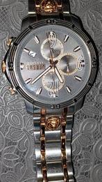 Een bijna nieuw herenhorloge van het merk Versace versus een, Handtassen en Accessoires, Horloges | Heren, Ophalen of Verzenden