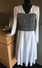 Robe taille M, Enlèvement ou Envoi, Neuf, Taille 38/40 (M), Blanc