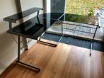 À SAISIR – Bureau Design de coin (en verre /structure métal), Huis en Inrichting, Bureaus, Ophalen, Bureau