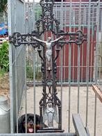 Grafkruis & veldkruis in smeedwerk (2), Ophalen
