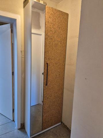 schoenkast beschikbaar voor biedingen