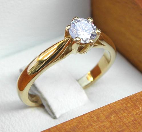 Bague solitaire en or jaune massif 18 carats avec Brillants, Bijoux, Sacs & Beauté, Bagues, Comme neuf, Femme, Plus petit que 17