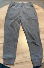 Grijze joggingsbroek (Decathlon, maat 140), Kinderen en Baby's, Ophalen of Verzenden