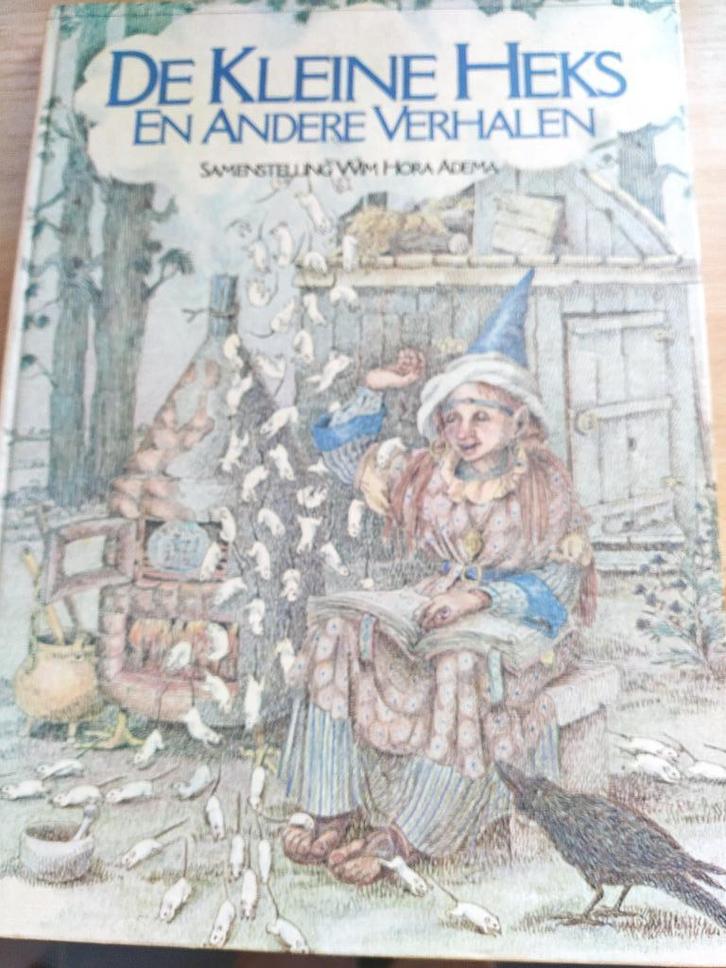 boek: de kleine heks en andere verhalen, Boeken, Kinderboeken | Jeugd | onder 10 jaar, Gelezen, Fictie algemeen, Ophalen of Verzenden