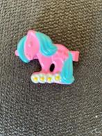 Épinglette en forme de cheval rose My Little Pony G1, Envoi