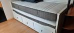 Hemnes bedbank en pocketveringmatras, Huis en Inrichting, Slaapkamer | Bedden, Ophalen, Zo goed als nieuw