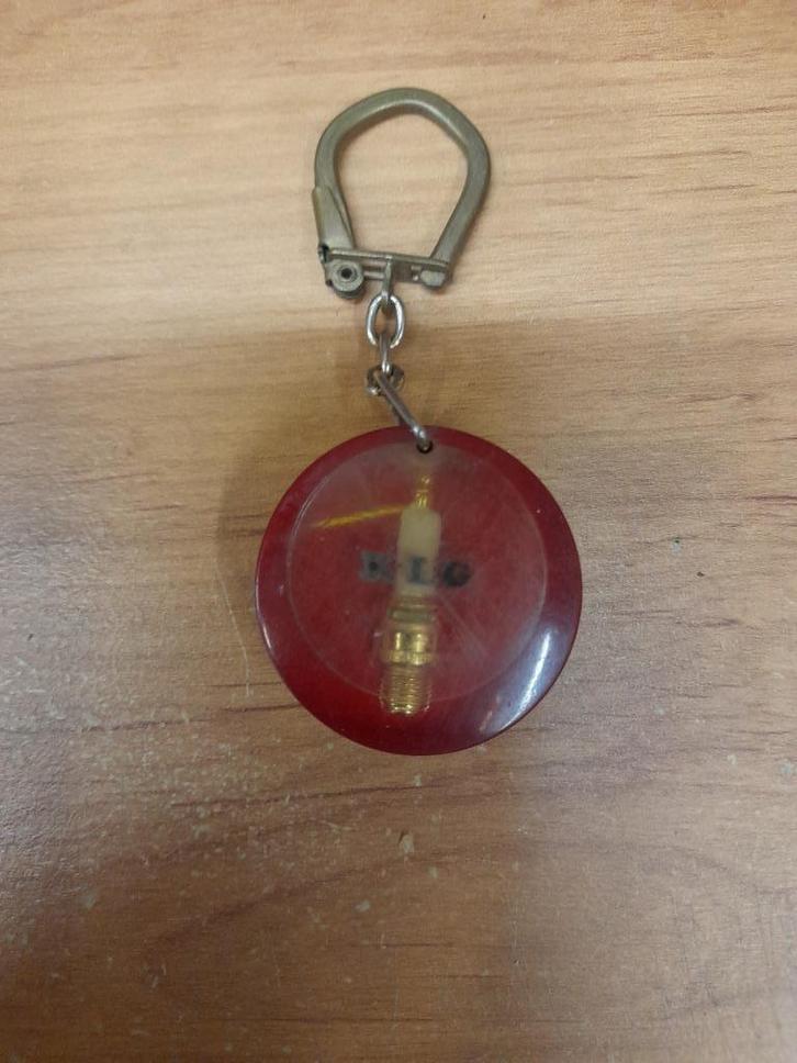 Oude klg sleutelhanger, Verzamelen, Sleutelhangers, Gebruikt, Overige typen, Verzenden