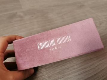 Brillendoos Caroline Abram beschikbaar voor biedingen