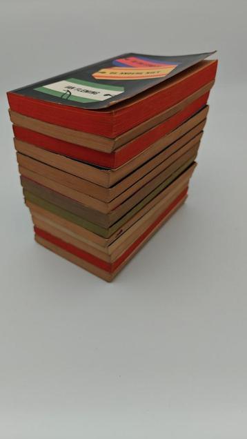 Vintage Ian Fleming (James Bond) set van 12 pocket boekjes beschikbaar voor biedingen