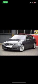 BMW 325i, Auto's, Automaat, 4 deurs, Achterwielaandrijving, Zwart