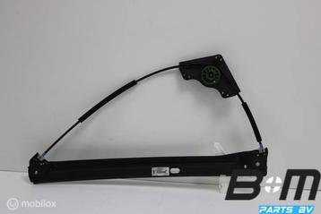 Raammechaniek rechtsachter VW Touran 5T 5TA839462 beschikbaar voor biedingen