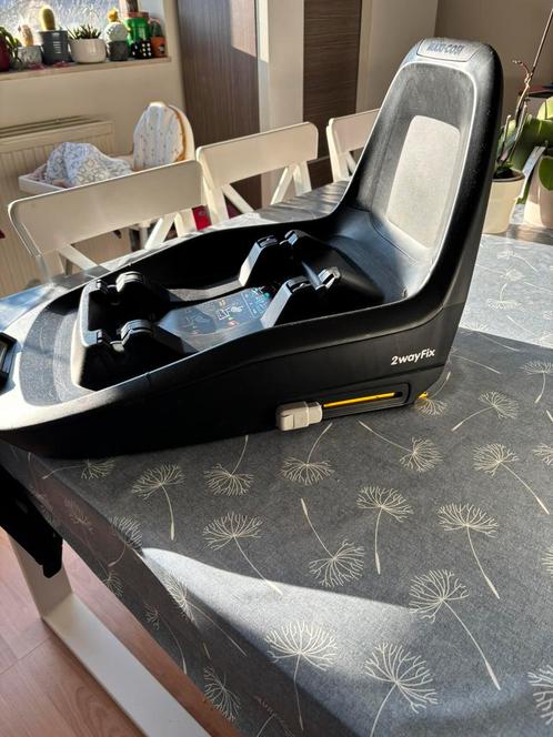 2wayfix isofix, Kinderen en Baby's, Autostoeltjes, Zo goed als nieuw, Isofix, Ophalen