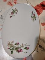 Plat de service ovale avec des fleurs, Enlèvement