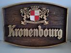 Oud groot kunststof bier reclamebord brouwerij Kronenbourg, Ophalen of Verzenden