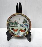 Chinees porseleinen dip- of sauskommetje met rode stempel, Enlèvement ou Envoi, Comme neuf, Porcelaine, Assiette ou Plat