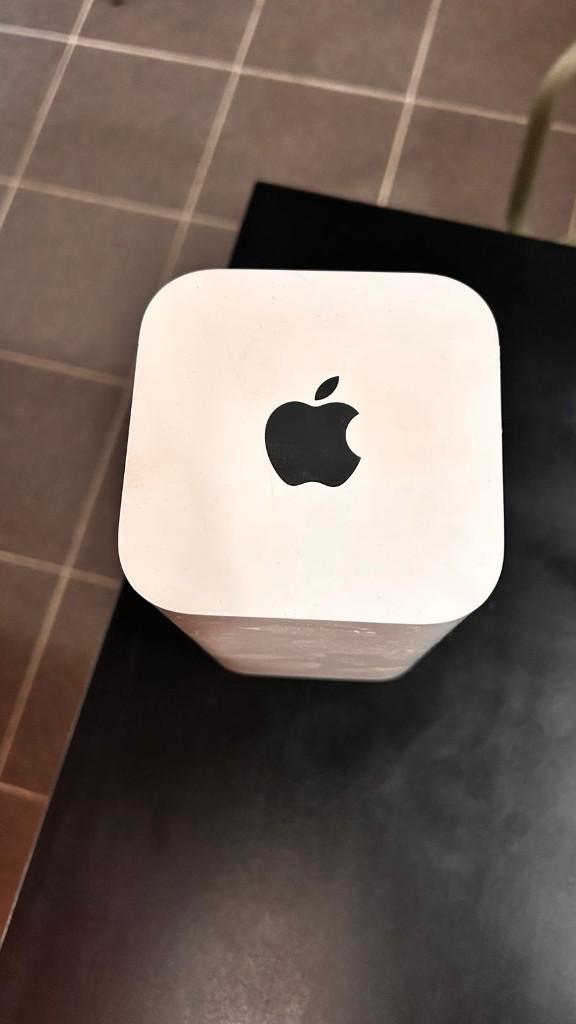 apple airport extreme, Computers en Software, Routers en Modems, Gebruikt, Router, Ophalen of Verzenden