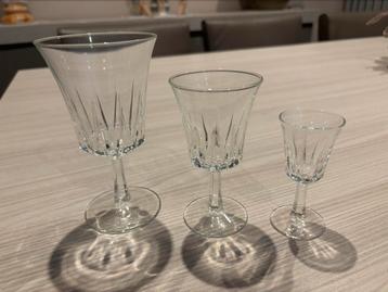 Kristallen wijn/borrel glazen beschikbaar voor biedingen