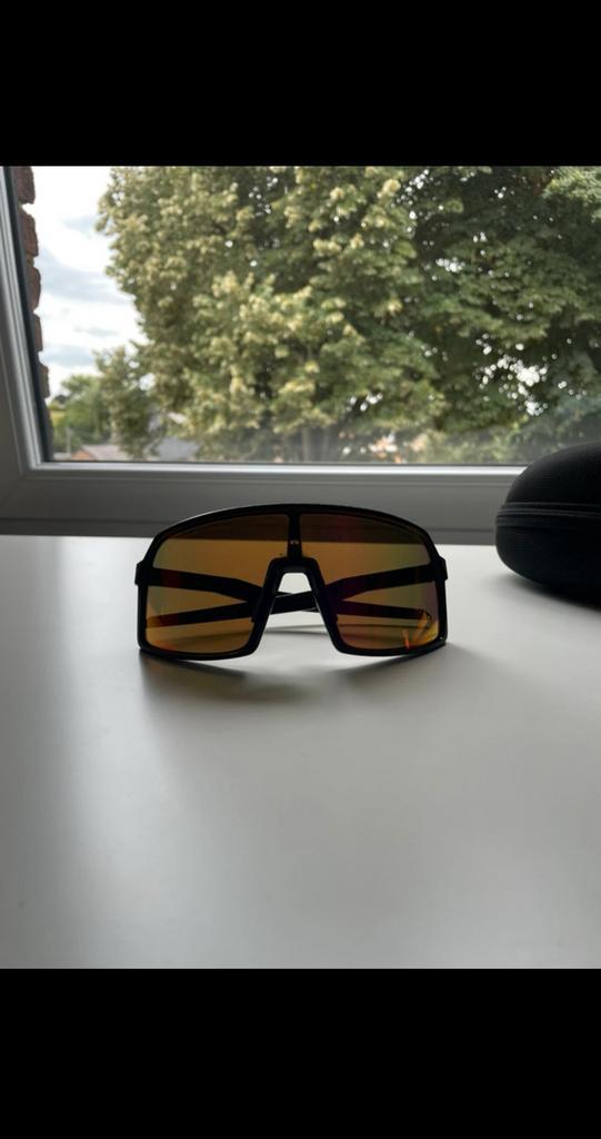 Oakley sutro mixte, Handtassen en Accessoires, Zonnebrillen en Brillen | Heren, Zo goed als nieuw, Bril, Oakley, Zwart, Ophalen of Verzenden