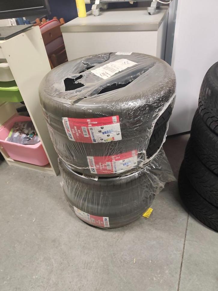 Zomerbanden 195/55 R16, Auto-onderdelen, Banden en Velgen, Band(en), Zomerbanden, 16 inch, 195 mm, Personenwagen, Nieuw, Ophalen