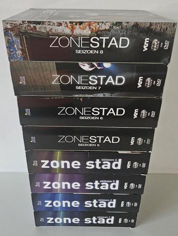 Complete TV serie : Zone Stad 1 tem 8 beschikbaar voor biedingen