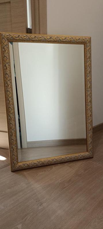 Miroir biseauté beschikbaar voor biedingen