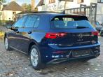 VW Golf 1.5 eTSI - Pano - IQ Light - Xenon - Camera, Auto's, 4 deurs, Stof, 4 cilinders, Blauw