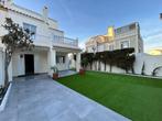 GROTE HOEKWONING IN TORREVIEJA, VOLLEDIG GERENOVEERD, Spanje, Woonhuis, 3 kamers, Stad