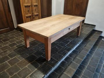 Teak salontafel  beschikbaar voor biedingen