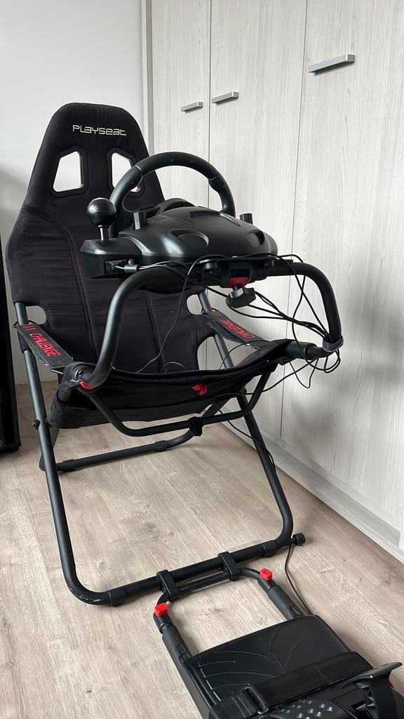 Playseat challenge inclusief Logitech Driving force GT, Games en Spelcomputers, Spelcomputers | Overige, Zo goed als nieuw, Ophalen