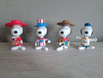 4 vintage 1999 McDonald's Happy Meal Snoopy figuurtjes beschikbaar voor biedingen