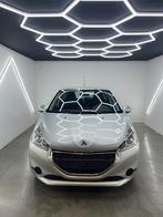 Peugeot 208| 2015| 97.310KM| NIEUWE DISTRIBUTIE SET, Auto's, Voorwielaandrijving, Stof, Bedrijf, 5 deurs