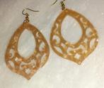 oorbellen hangers barok beige hars, Handtassen en Accessoires, Oorbellen, Verzenden, Beige, Hangers