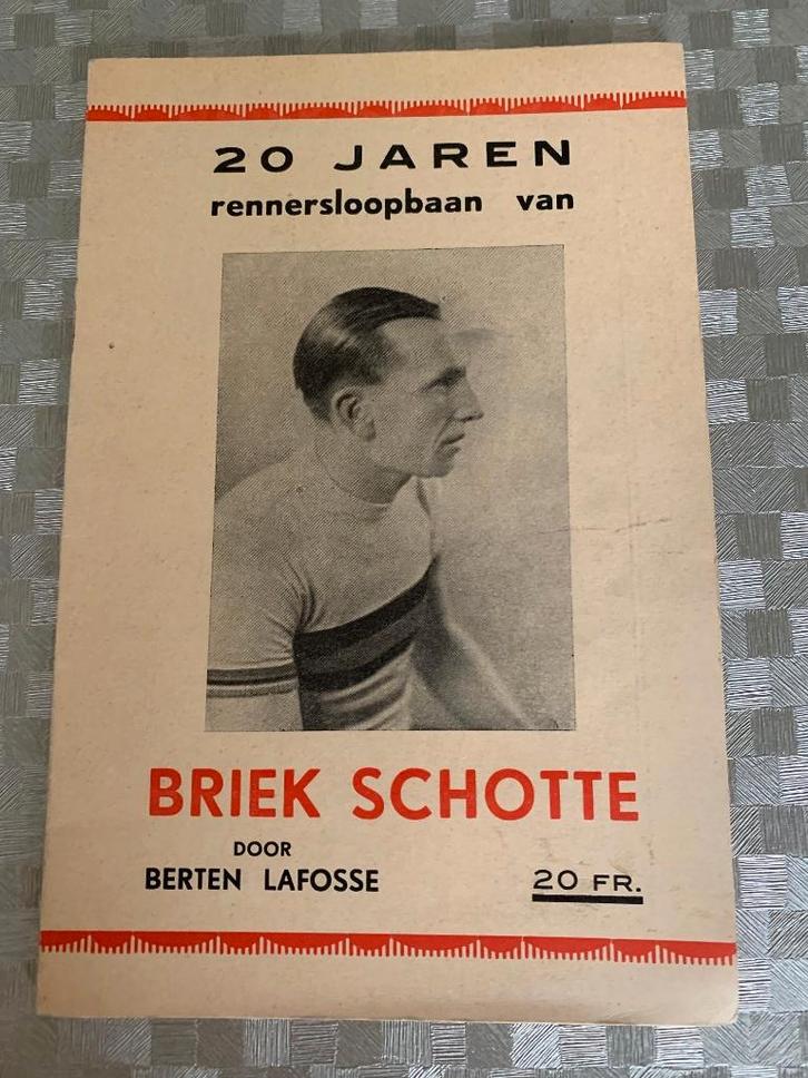 boek 20 jaren rennersloopbaan van Briek Schotte, Boeken, Sportboeken, Zo goed als nieuw, Lopen en Fietsen, Ophalen of Verzenden