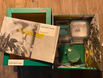 Diana Mini fern green limited edition flash beschikbaar voor biedingen