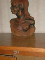 zeer mooi beeld met de hand uitgesneden, Antiek en Kunst, Kunst | Beelden en Houtsnijwerken, Ophalen of Verzenden